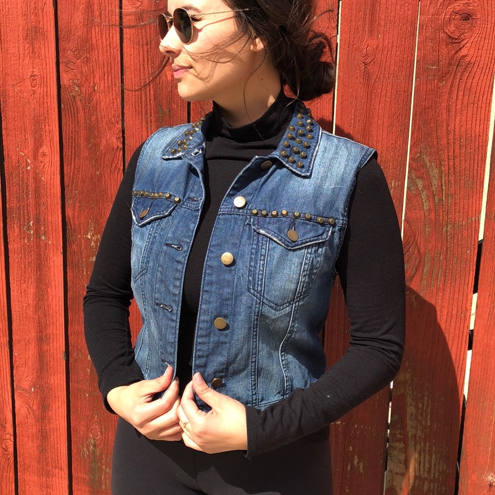 DENIM VEST!